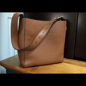 New-COLE HAAN Kayden Bucket Purse w/ Storage Bag